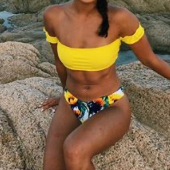 Bikini set - Picture 2 of 4